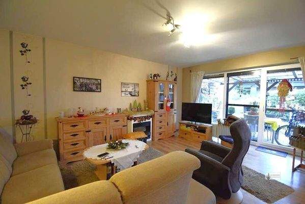 Wohnzimmer mit Terrassentür