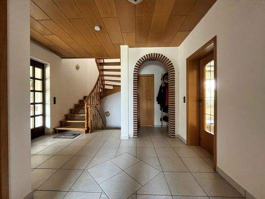 großzügiger Flurbereich