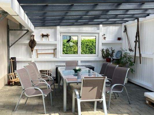 Überdachter Freisitz