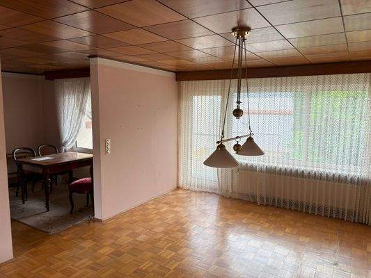 02 Wohnzimmer Blick Essplatz.jpg