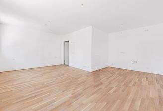 großzügiger Wohn- und Schlafbereich