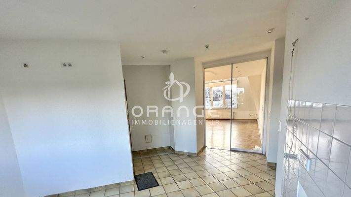 Küche_Blick_Wohnzimmer - vor Einzug