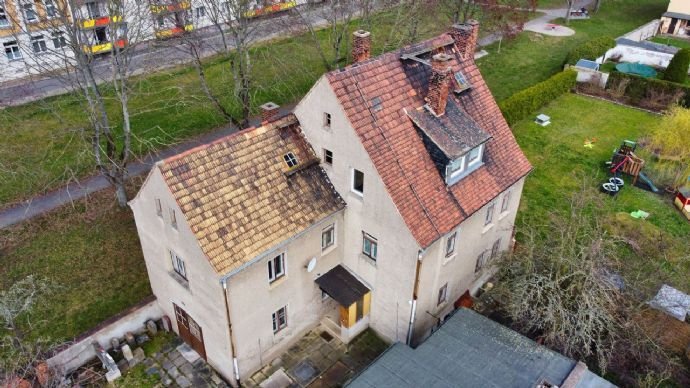 Einfamilienhaus mit Werkstatt Luftbild