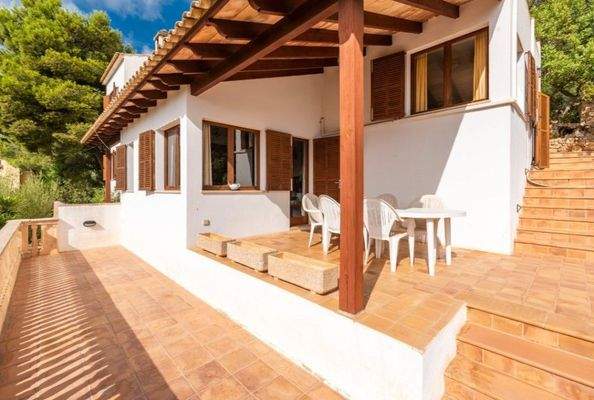 Villa mit Meerblick zum Verkauf in Costa den Blanes, Mallorca
