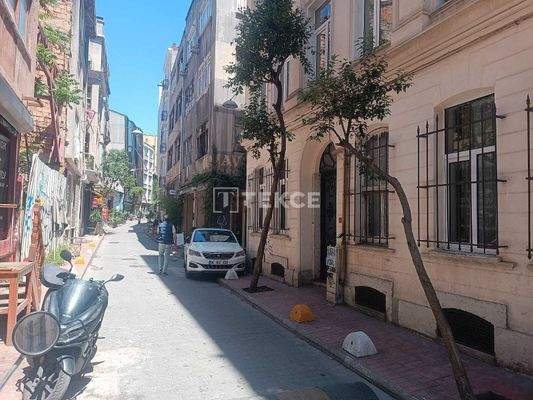 2- Bedroom Apartment Near the Galata Tower in İstanbul