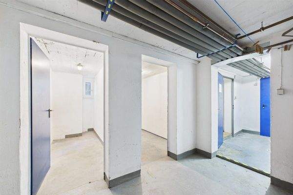 CAM03586G0-PR0048-STILL023