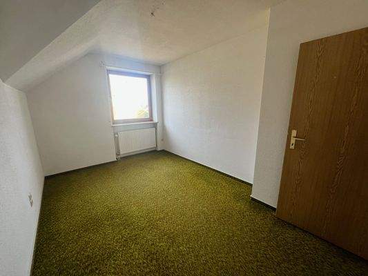 Kinderzimmer 4 (Dachgeschoss).jpg