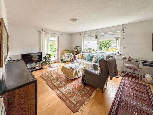 Wohnzimmer EG mit Terrasse