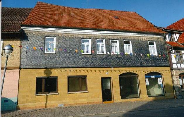 geräumiges Wohnhaus gerne besichtigen 