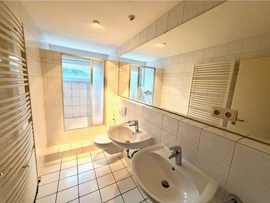 7. Kinder-Gästebad EG.jpeg