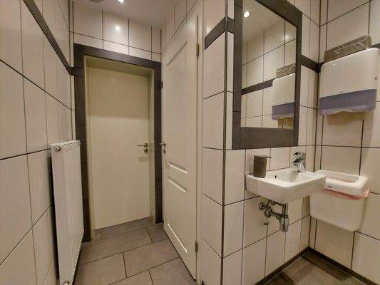 Damen WC neben der Diele - Ansicht I