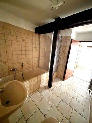 Badezimmer Bild 2.jpg