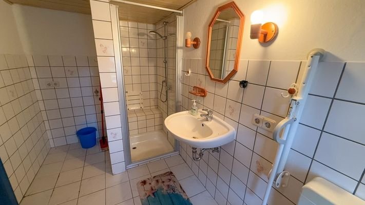 Bad Einliegerwohnung