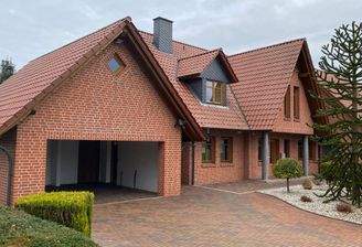 Einfamilienhaus mit Doppelgarage