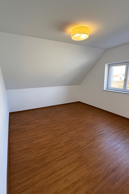 Schlafzimmer 2 OG