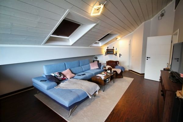 Wohnzimmer DG