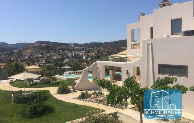 Kreta, Pitsidia - Villa mit fantastischem Berg- und Dorfblick zum Verkauf