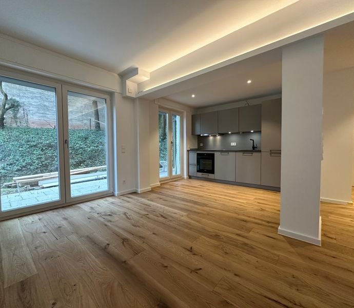 Moderne Wohnung mit Großzügiger Terrasse: Ihr Neues Zuhause in Perfekter Lage EBK