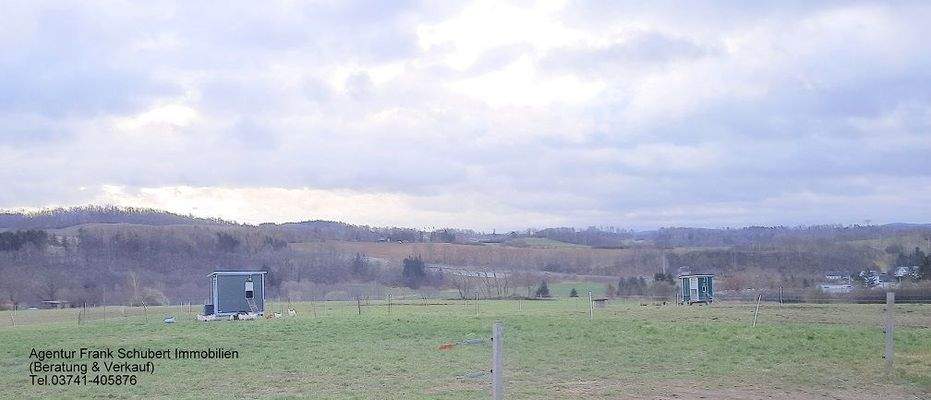 Grundstück mit Weitblick.jpg