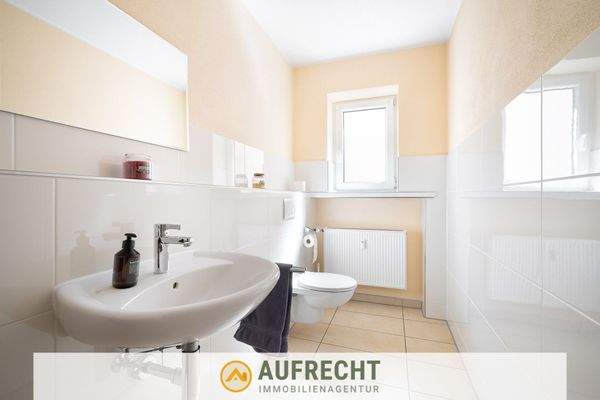 Tageslicht-Badezimmer OG Vorderhaus