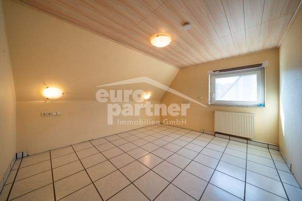 Schlafzimmer II (DG)