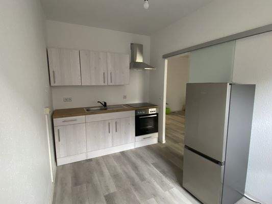 Küche mit Einbauküche