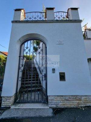 Eingang zum Grundstück