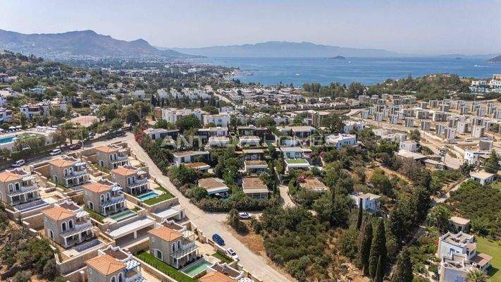 Detached Villas with Private Pools in Bodrum Kadikalesi