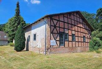 1 Außenansicht Südecke.jpg