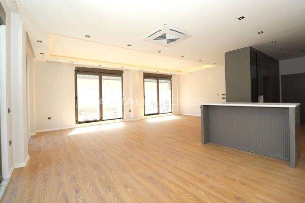 Villas with Private Pools and Gardens in Döşemealtı Antalya