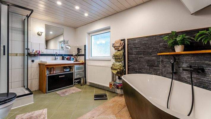 Tageslicht-Badezimmer