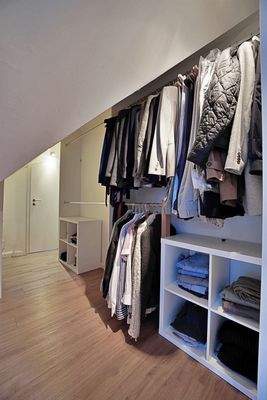 begehbahrer Kleiderschrank