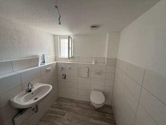 Separates WC mit WM-Anschluss