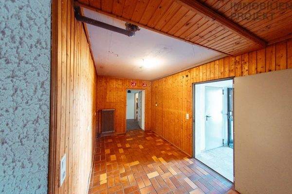 Diele / Flur im Keller 