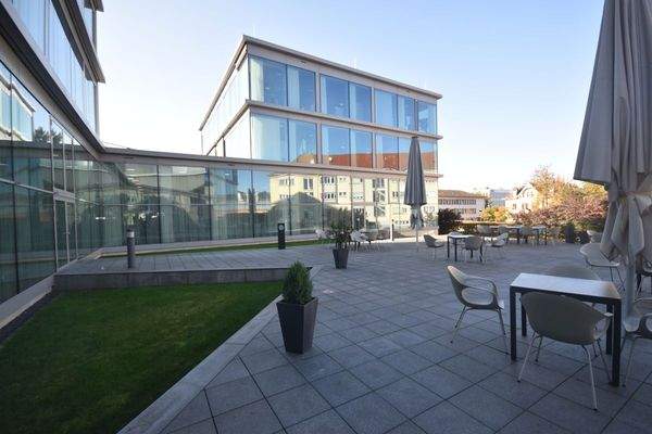 Dachterrasse im Innenbereich des Gebäudes