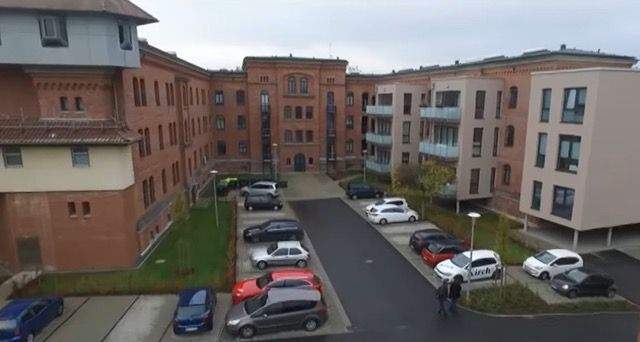 Ansicht Innenhof mit Parkflächen