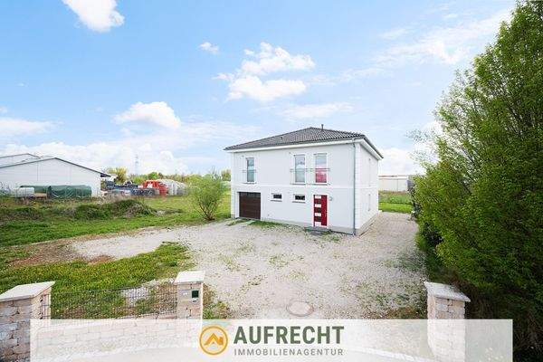 Wohn- und Gewerbegebäude