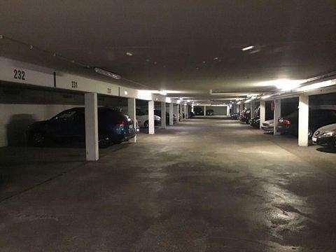 Düsseldorf Garage, Düsseldorf Stellplatz