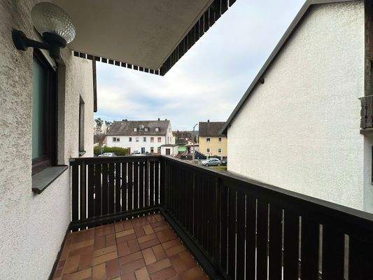 Sonniger Balkon mit Süd-West-Ausrichtung