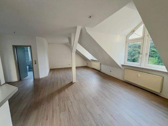 schicke 2 ZKB-Dachstudiowohnung in St. Ingbert-Süd - Photo 5