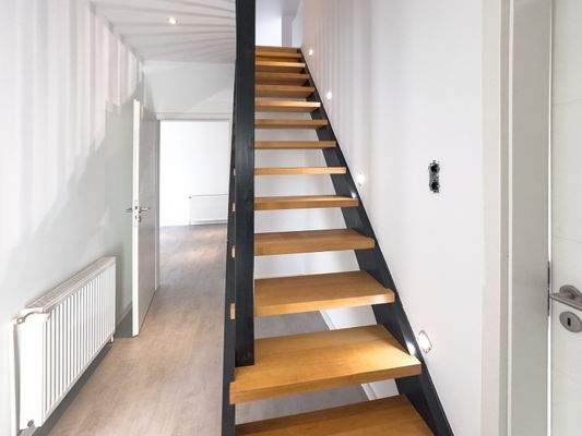 7. Treppe ins OG.jpg