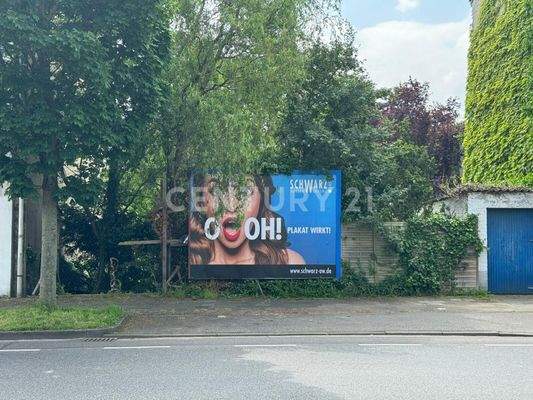 Straßenansicht frontal