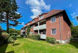 Rückwärtige Ansicht mit Balkonen