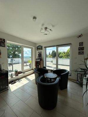 Durchgangszimmer im DG