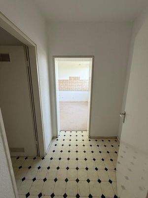 WhatsApp Image 2025-05-15 at 09.58.07 (3)