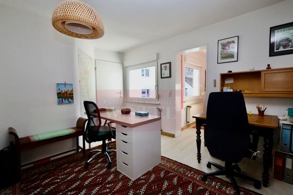 vorderes Zimmer nach innen 