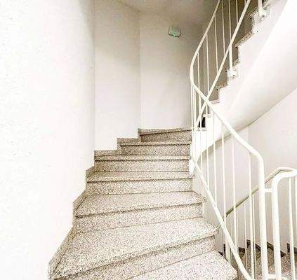 91b5fecd-cb81-4d2e-bce9-3bff257a7599-1905093590