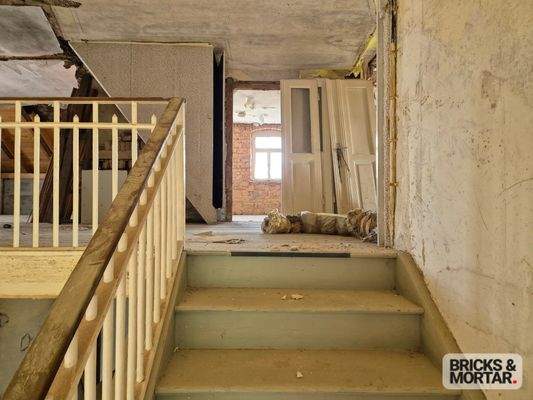 Treppe zum Dachgeschoss