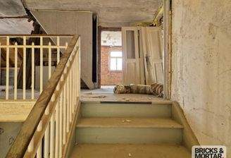 Treppe zum Dachgeschoss