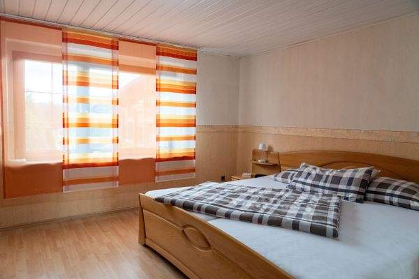 Schlafzimmer 1.OG Hauptgebäude